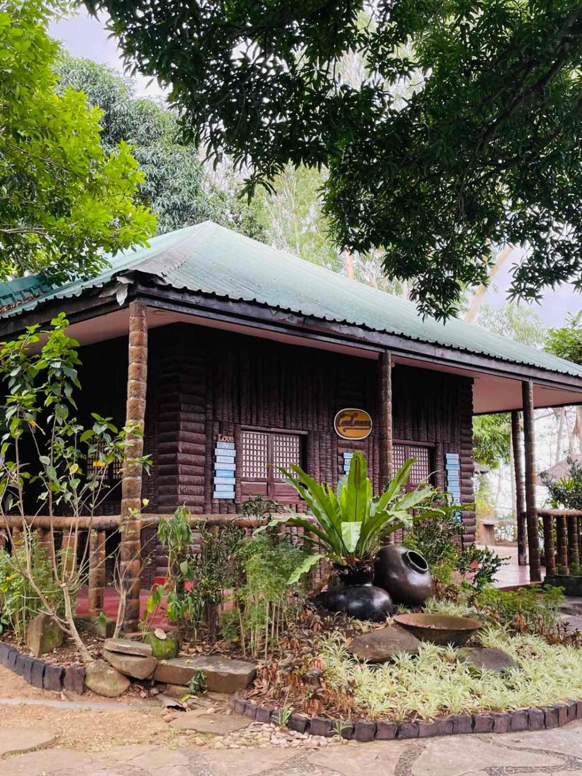 Loreland Farm Resort Antipolo Ngoại thất bức ảnh