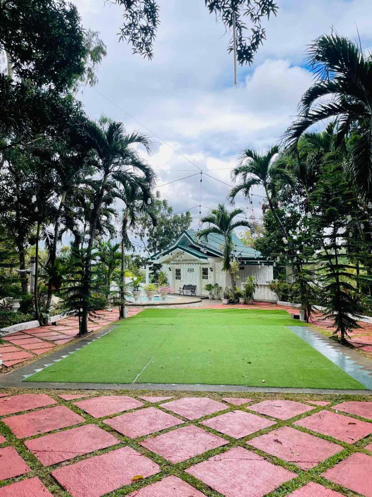 Loreland Farm Resort Antipolo Ngoại thất bức ảnh